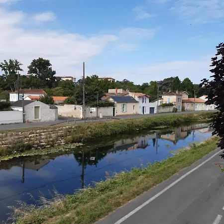 Apartment Au Bord De L'eau 3 Niort
